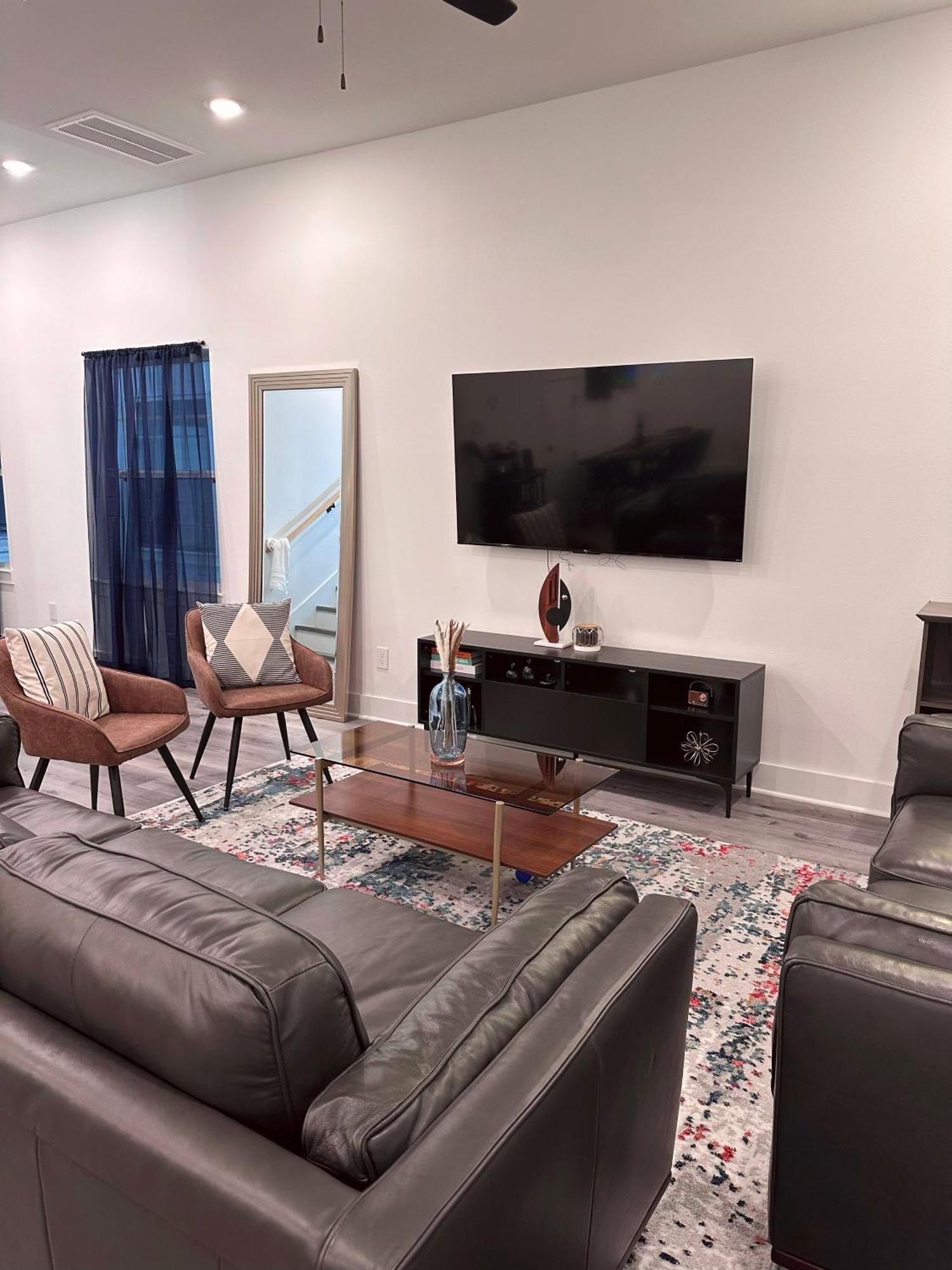 King Suite Townhouse 20 Minutes From Downtown And Galleria Χιούστον Εξωτερικό φωτογραφία